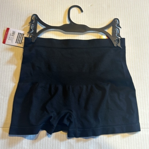 NWT Skinnygirl black shaping shapeweat seamless shorts tames the tummy size LG - Picture 2 of 9